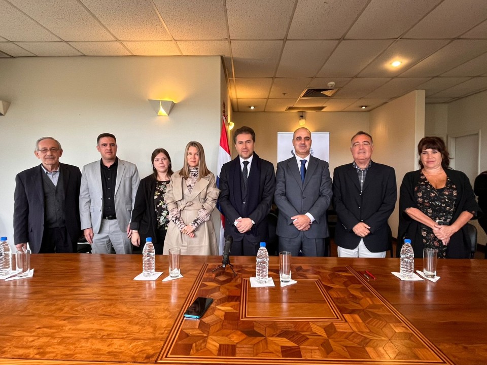 REDIEX y la Cámara Paraguaya de Contact Center y BPO firman convenio para exportar servicios