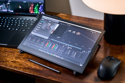 Wacom presenta Movink, el primer monitor interactivo OLED más fino y ligero hasta la fecha, para profesionales creativos